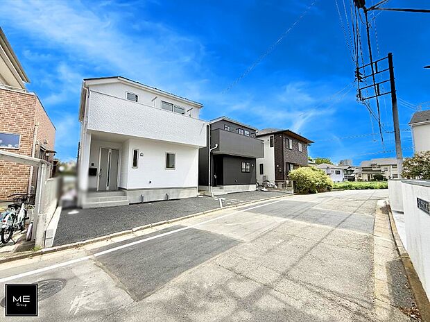【前面道路含む現地写真】■この道を歩けば、毎日が少し特別になる