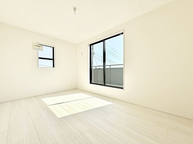 【リビング以外の居室】■落ち着いた雰囲気のお部屋で心が安らぐ空間