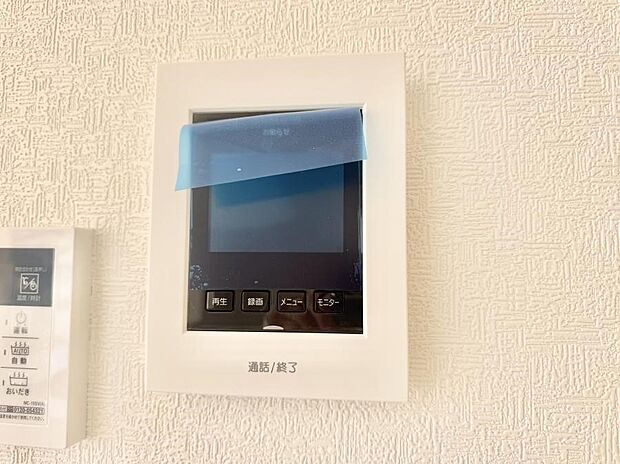 【TVモニター付インターフォン】■訪問者を確認できて安心感が増します