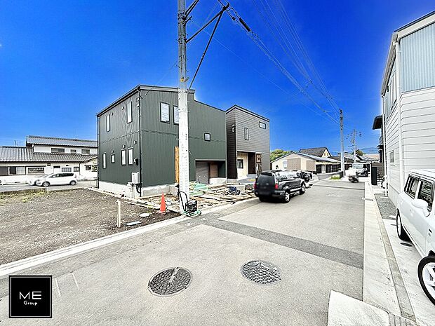 【前面道路含む現地写真】■家族とのお出かけが楽しくなる環境です