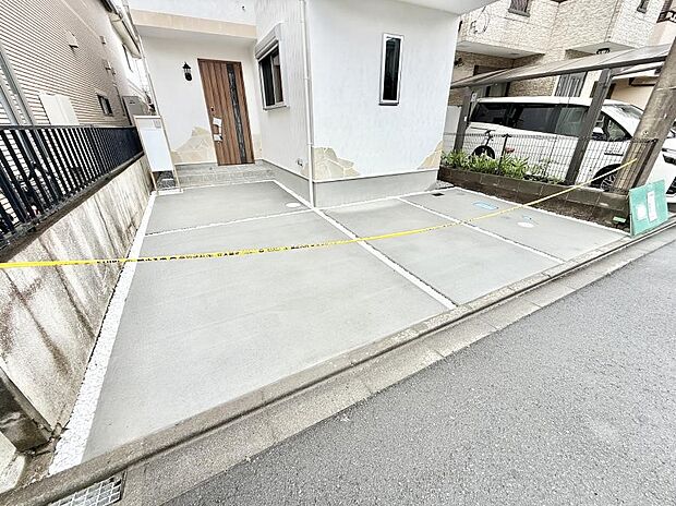 【駐車場】1号棟 ■快適な駐車スペースで安心