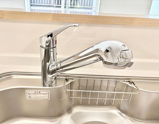 【浄水器】■清潔でおいしい水を手軽に供給してくれます