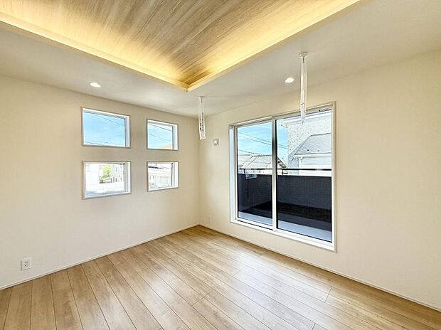 【リビング以外の居室】1号棟  ■落ち着いた雰囲気のお部屋で心が安らぐ空間