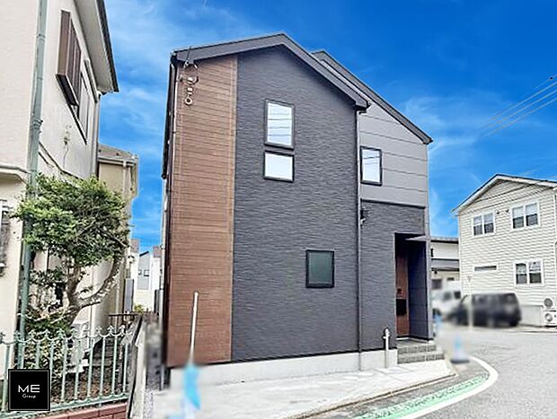 【現地外観写真】1号棟  ■暮らしを豊かにする充実した仕様設備で快適に
