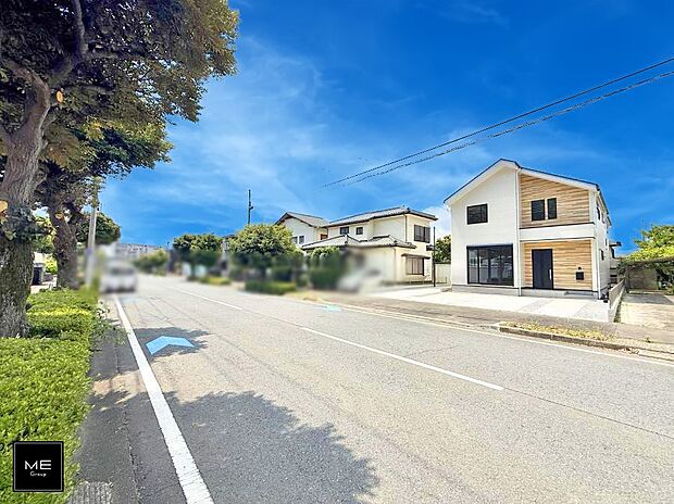 【前面道路含む現地写真】■家族とのお出かけが楽しくなる環境です