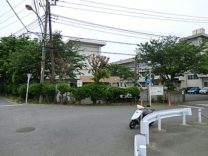 横須賀市立長井小学校 1380m(18分)