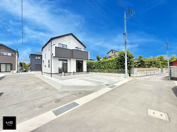 【前面道路含む現地写真】■この道を歩けば、毎日が少し特別になる