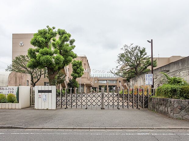 厚木市立藤塚中学校（約1,100m・徒歩14分）