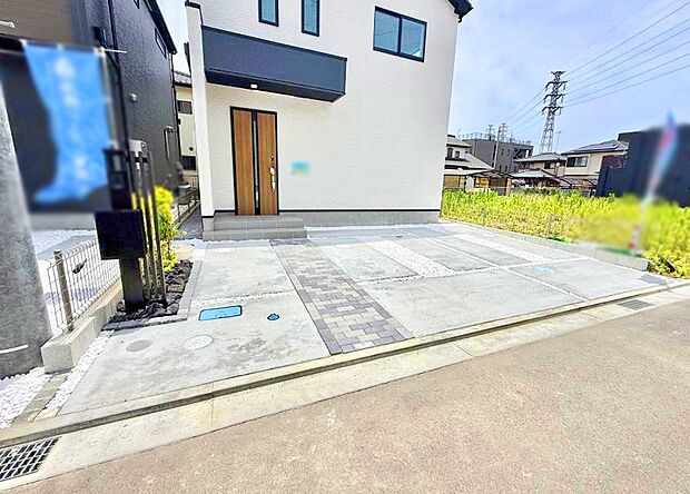 【駐車場】1号棟  ■自宅にある駐車スペースなので安心ですね