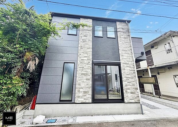 【現地外観写真】1号棟  ■家族みんなが笑顔で過ごせる、安心感のある住まい