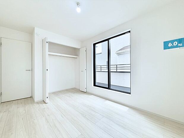 【リビング以外の居室】2号棟  ■機能的で使いやすいお部屋で毎日を快適に