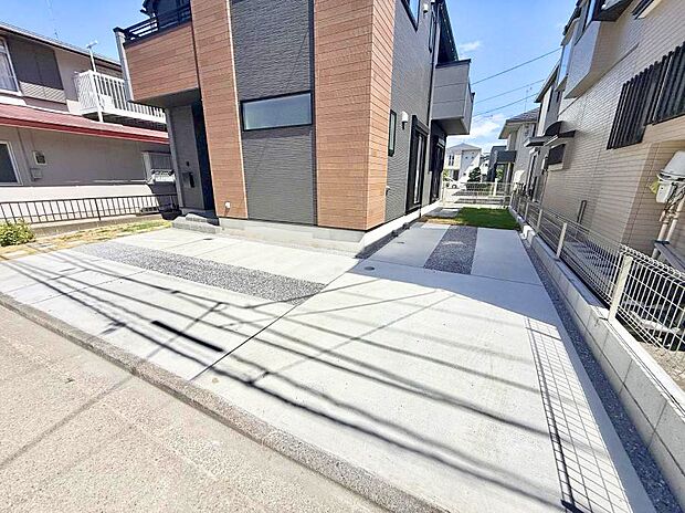 【駐車場】1号棟 ■快適な駐車スペースで安心
