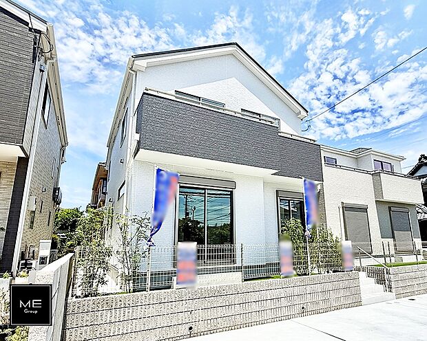 【現地外観写真】A号棟 ■暮らしを豊かにする充実した仕様設備で快適に