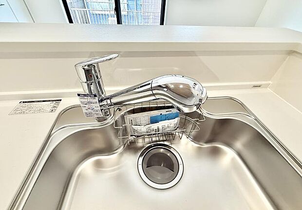 【浄水器】■清潔でおいしい水を手軽に供給してくれます