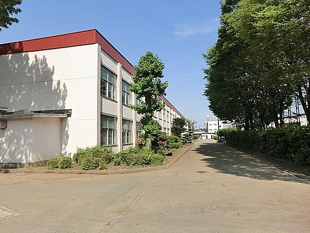 綾瀬市立綾北中学校(約2,400m・徒歩30分)