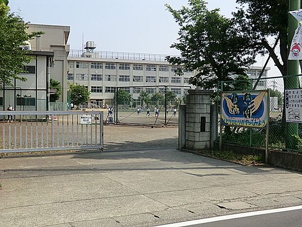 海老名市立有馬中学校(約1,800m・徒歩23分)