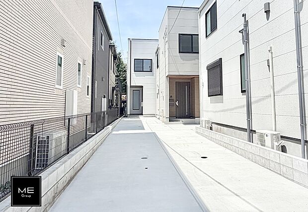 【現地外観写真】1号棟 ■家族みんなが笑顔で過ごせる、安心感のある住まい