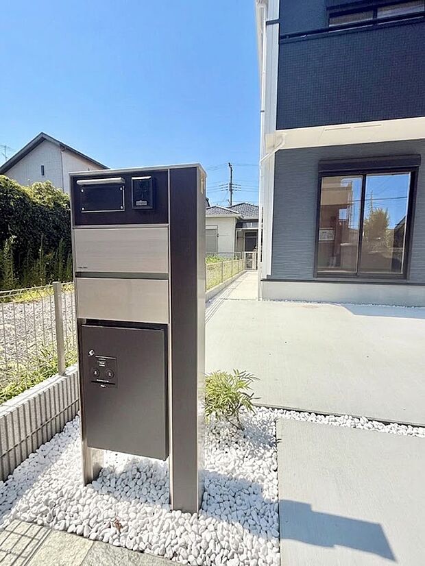 【玄関】1号棟 ■ シンプルで美しく、住まいの第一印象を彩る玄関です