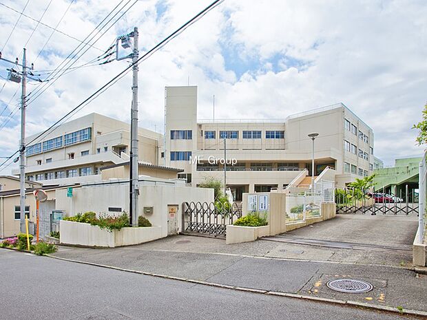 厚木市立毛利台小学校(約1,250m・徒歩16分)