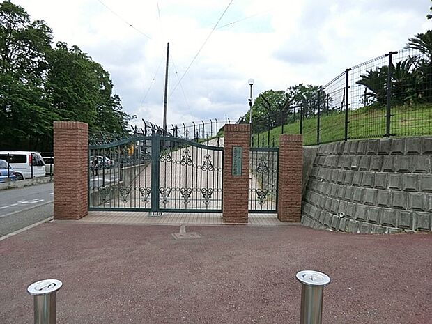 大和みどりが丘幼稚園(約1,100m・徒歩14分)