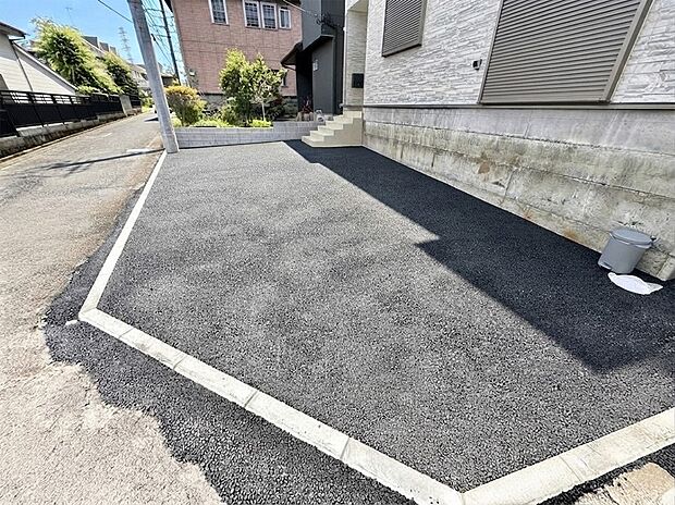 【駐車場】2号棟 ■自宅にある駐車スペースなので安心ですね
