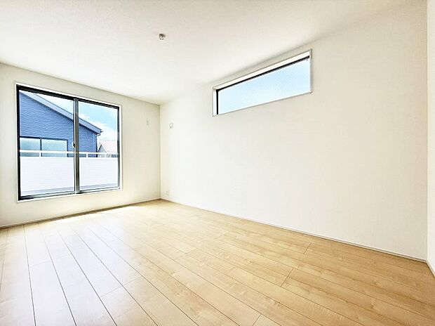 【リビング以外の居室】3号棟 ■落ち着いた色合いのお部屋で穏やかな時間を楽しめます