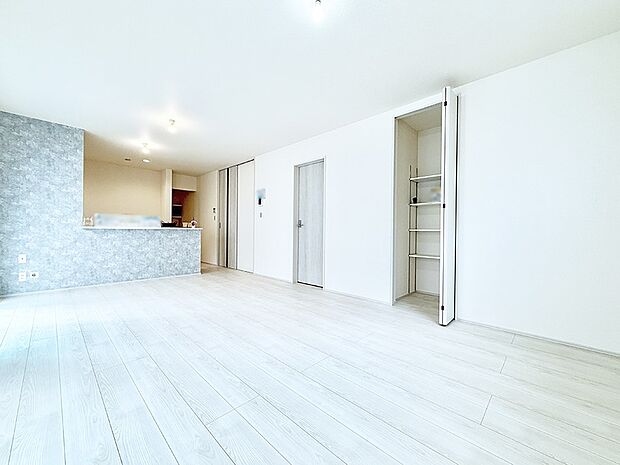 【リビングダイニング】1号棟 ■お気に入りの場所で、のんびりとした時間を