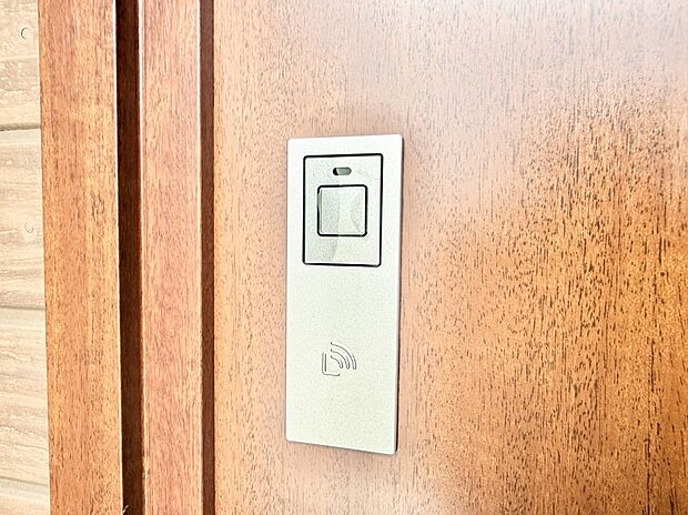 【スマートキー】■鍵を取り出さずに便利に操作できて快適