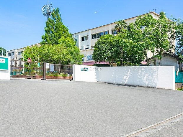 茅ヶ崎市立北陽中学校（約2,100m・徒歩27分）