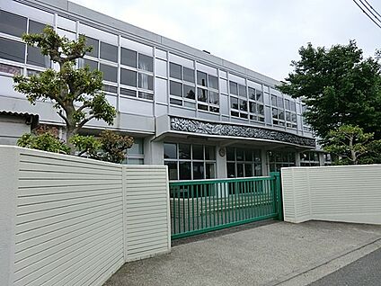 平塚市立旭陵中学校 1100m(14分)
