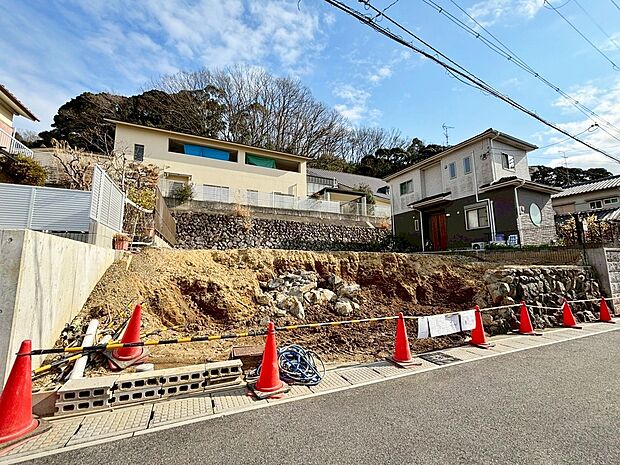 【現地にご案内します!】
お電話でご予約いただけましたらお仕事終わりの遅い時間などお客様のご都合に合わせてご対応させていただきますのでお気軽にお問い合わせください!現地(2026年2月)撮影