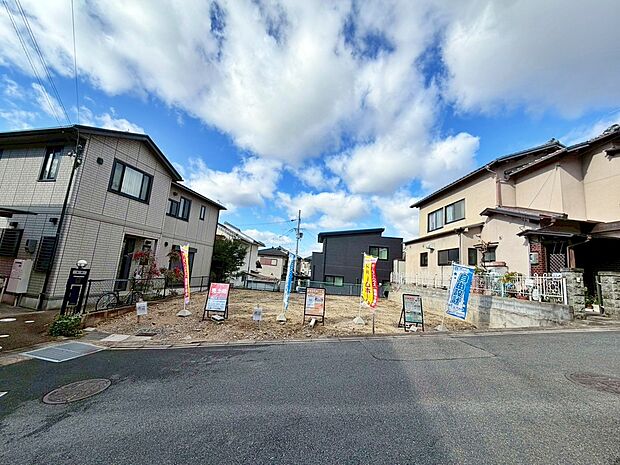 【まずはお気軽にお電話を!】
「HOMESを見て」とお問い合わせください♪
掲載しきれない情報や、水面下の最新情報をお送りいたします!
(R7.12撮影)