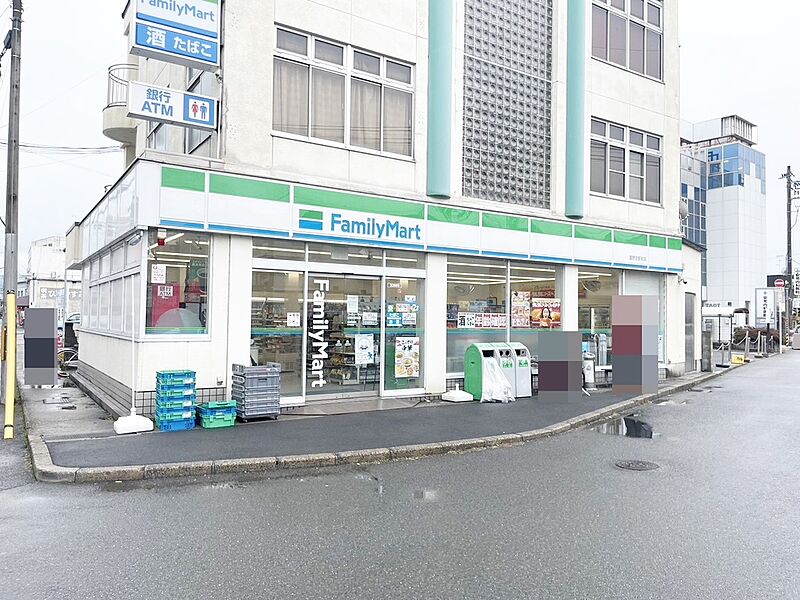 【買い物】ファミリーマート富野荘駅前店