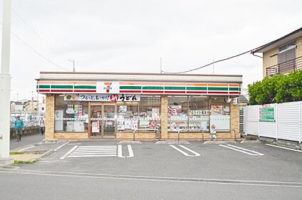 セブンイレブン 宇治近鉄小倉駅西店 約419ｍ(徒歩6分)