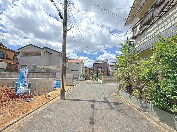 【【現地写真:R8.5撮影】】【初めてのお家探しも安心!】
住宅ローンや資金のご相談も承ります!
経験豊富なスタッフが丁寧にご説明いたします!