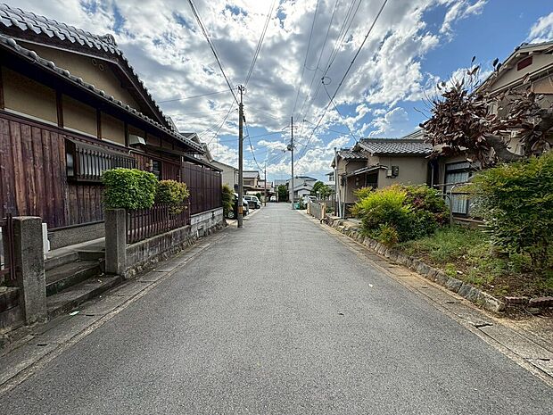 【現地写真:R8.5撮影】太陽が丘(山城総合運動公園)まで車で約5分!休日のレジャーやお散歩にも気軽に利用できる立地です!
