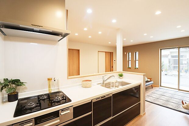 ■落ち着いた住環境でゆとりの暮らしが叶うロケーション。それぞれのライフスタイルに合わせた住まいづくりが可能です。ぜひ一度現地をご覧ください。(ドリームタウンシリーズ施工例)