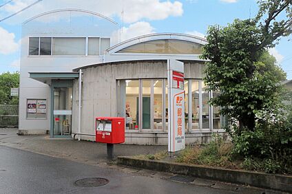 伏見桃山西尾郵便局 約517ｍ(徒歩7分)