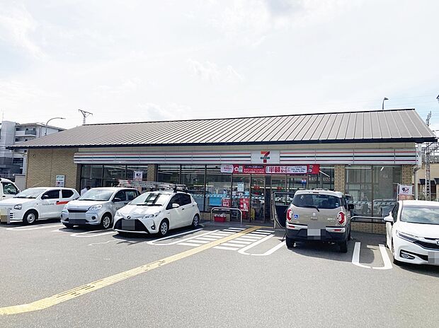 セブンイレブン 桃山町因幡店