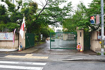 京都市立七条小学校 約493ｍ(徒歩7分)