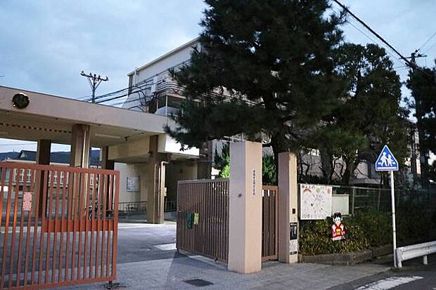 花山中学校