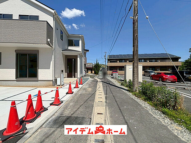 【前面道路写真】当日の案内も可能です♪
お気軽にお問い合わせください!