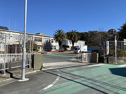 豊橋市立二川小学校 460ｍ(徒歩6分)