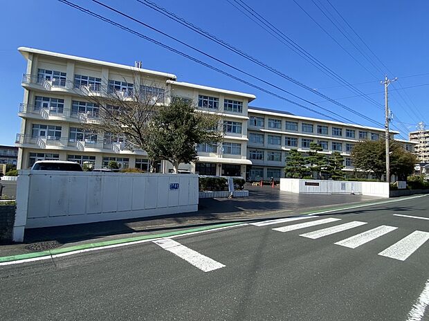 浜松市立葵西小学校(約160m)