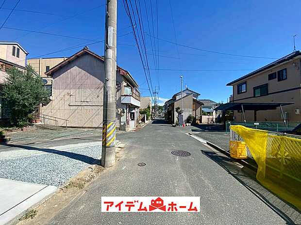 【前面道路写真】 当日の案内も可能です♪
お気軽にお問い合わせください!