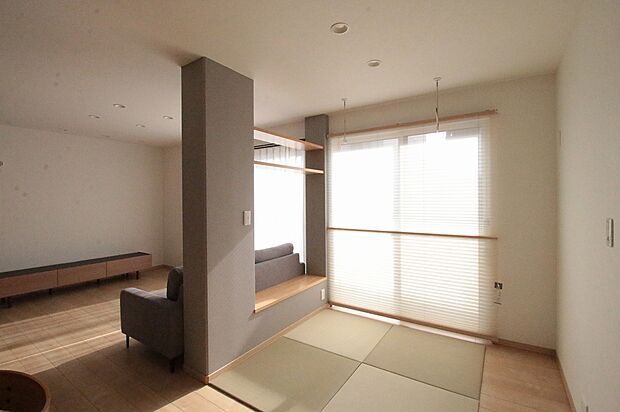 【2-4号棟】置き畳なので取り外しができ、フレキシブルに空間活用ができます