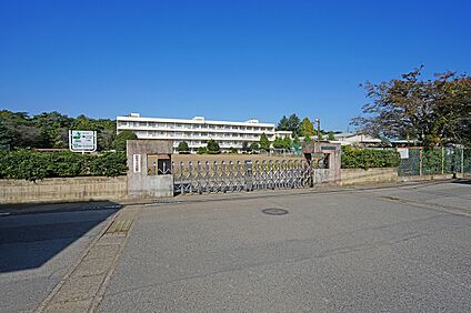 館林市立多々良中学校 450ｍ(徒歩6分)