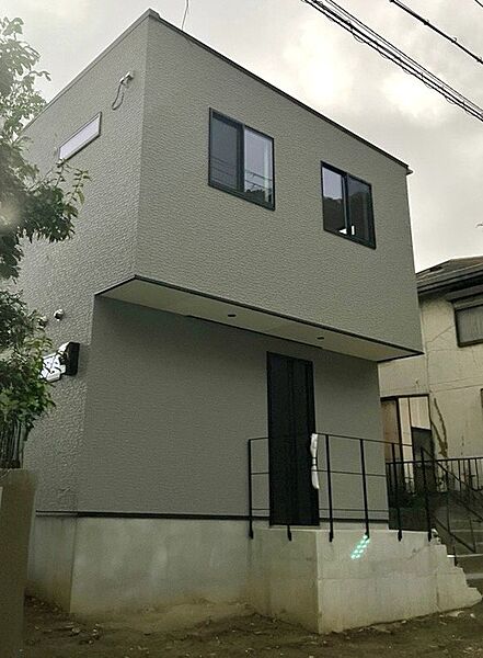 まもなく完成！高台にございますので見晴らしも良く視界を遮る物がございません。