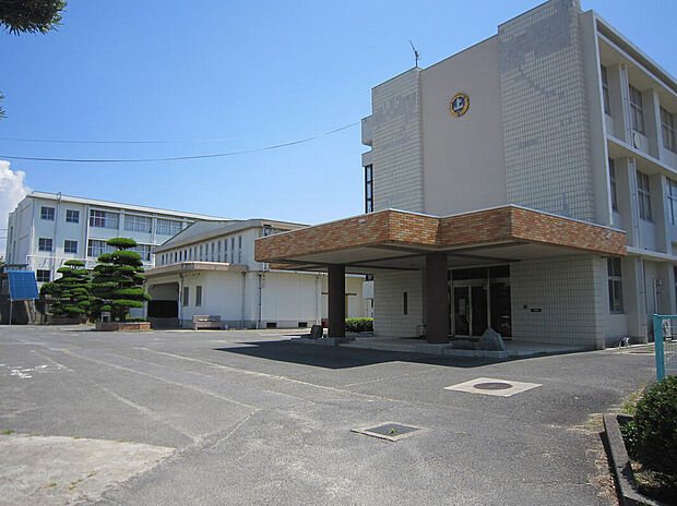 上宇部小学校(約100m)