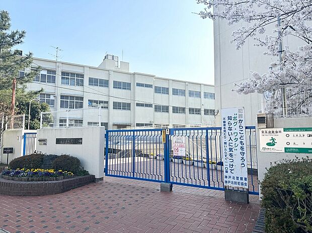 広陵小学校(約400m)